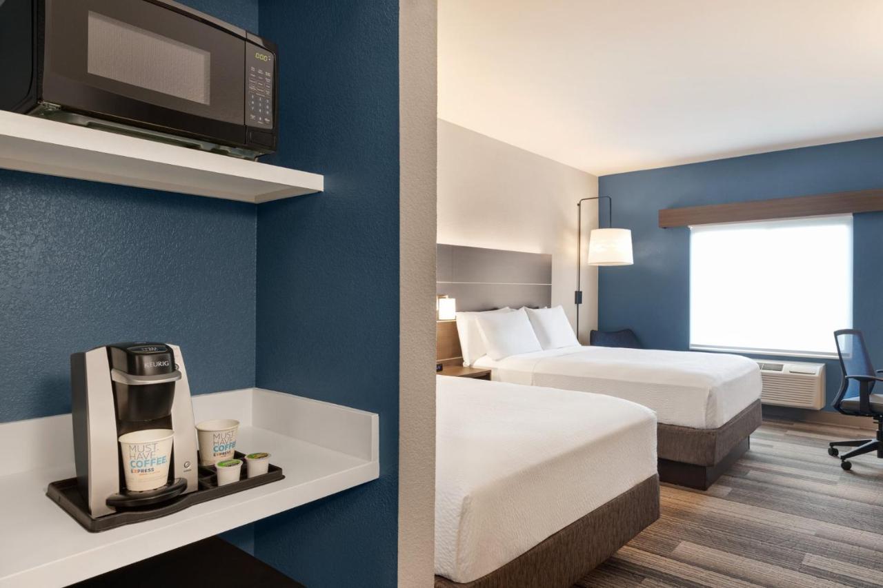 Holiday Inn Express & Suites Denver Airport By Ihg Exterior photo