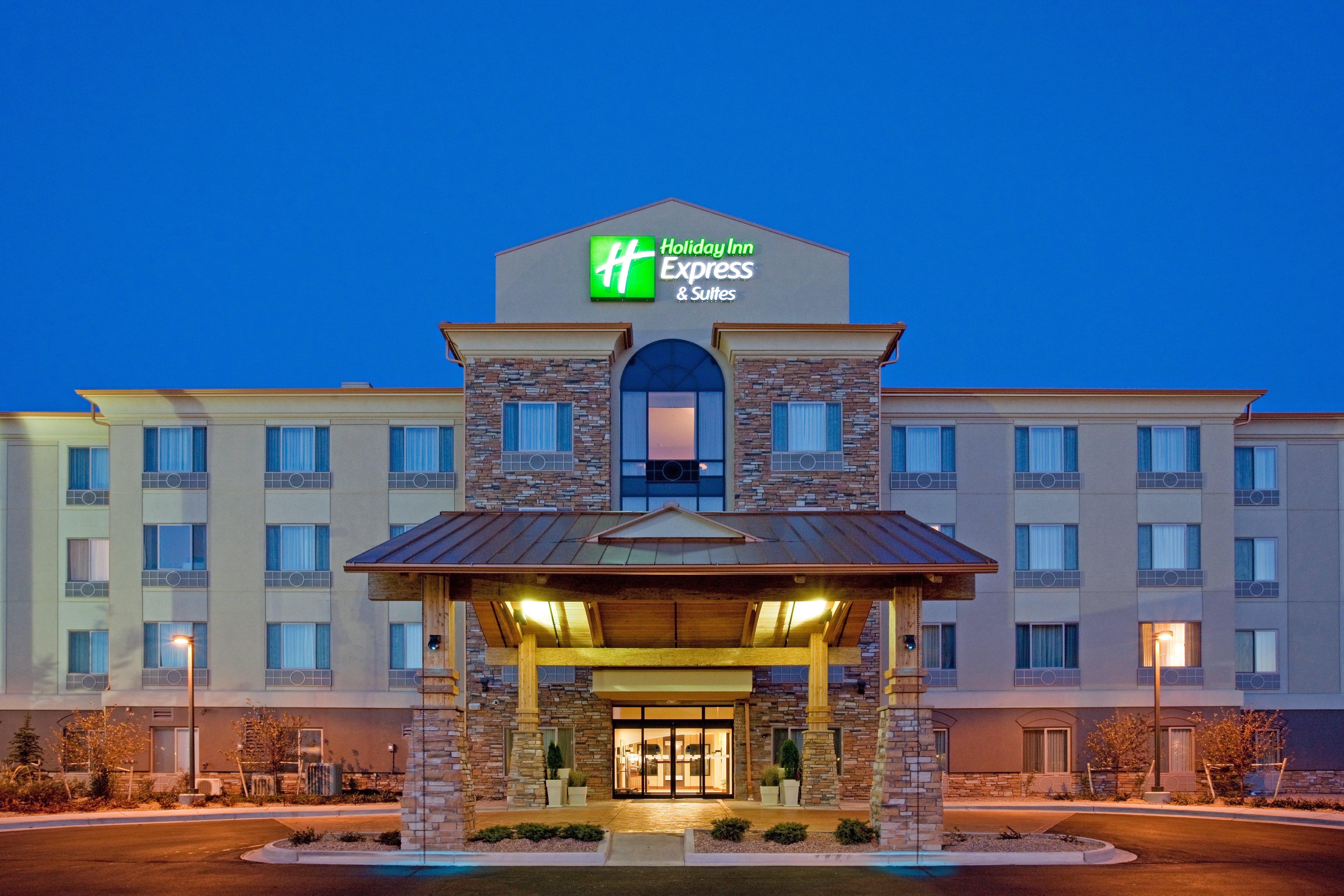 Holiday Inn Express & Suites Denver Airport By Ihg Exterior photo